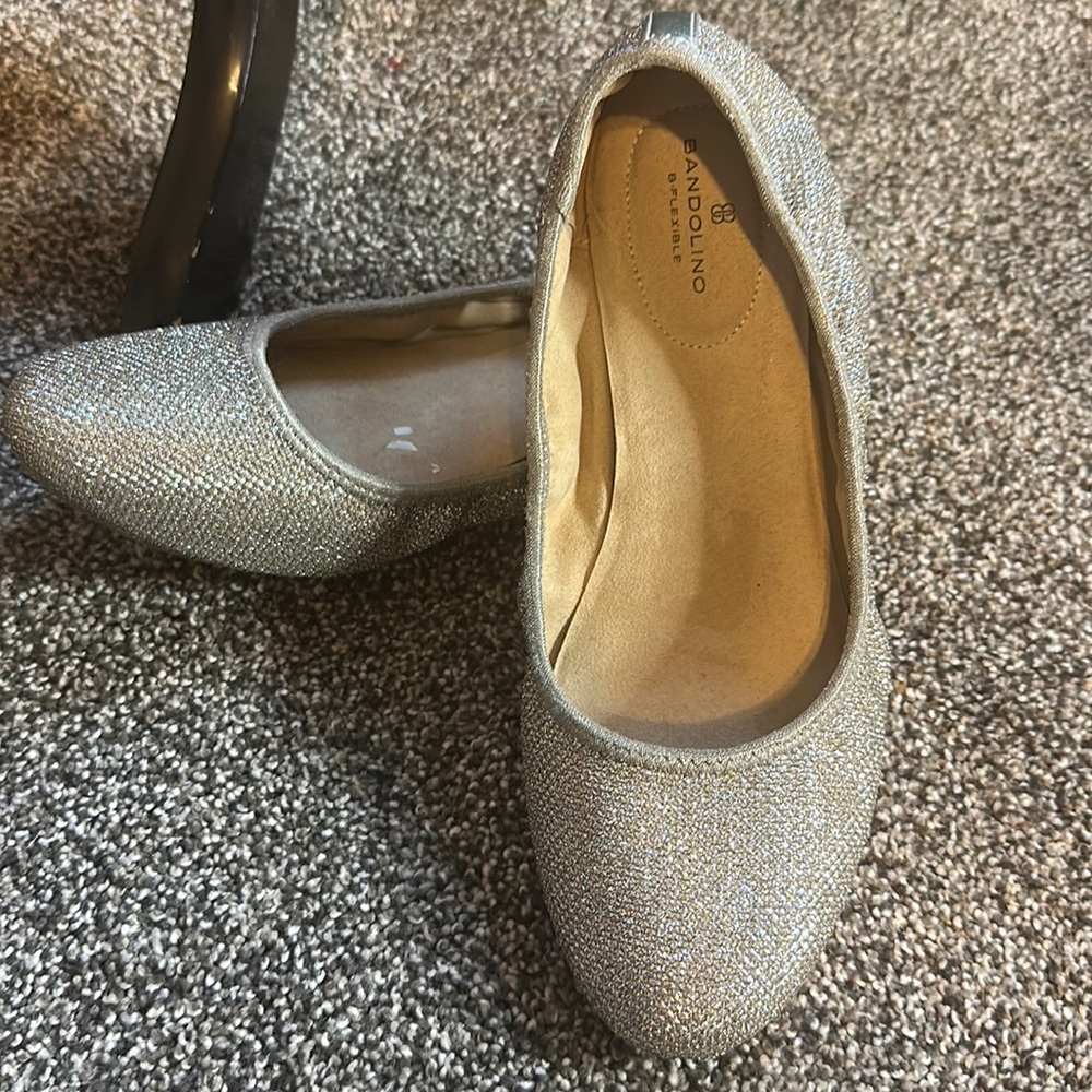 Bandalino B flexible sparkly flats 8.5